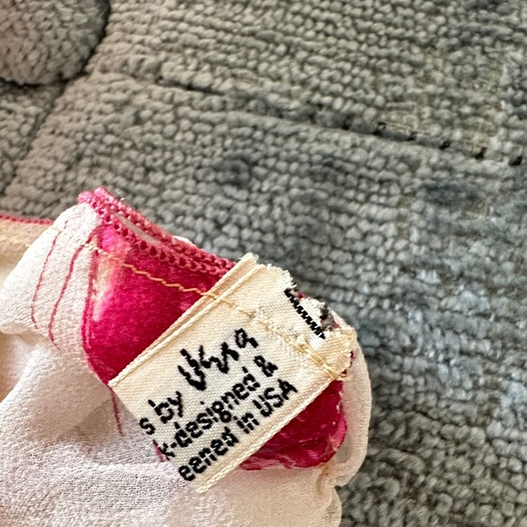 Vintage 60’s Vera Pink Design Silk Head Scarf - Picture 9 of 9